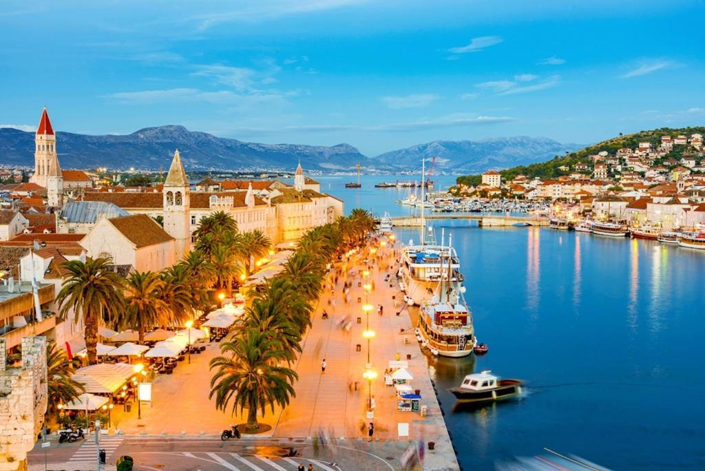 Mimoza Trogir Appartement Buitenkant foto